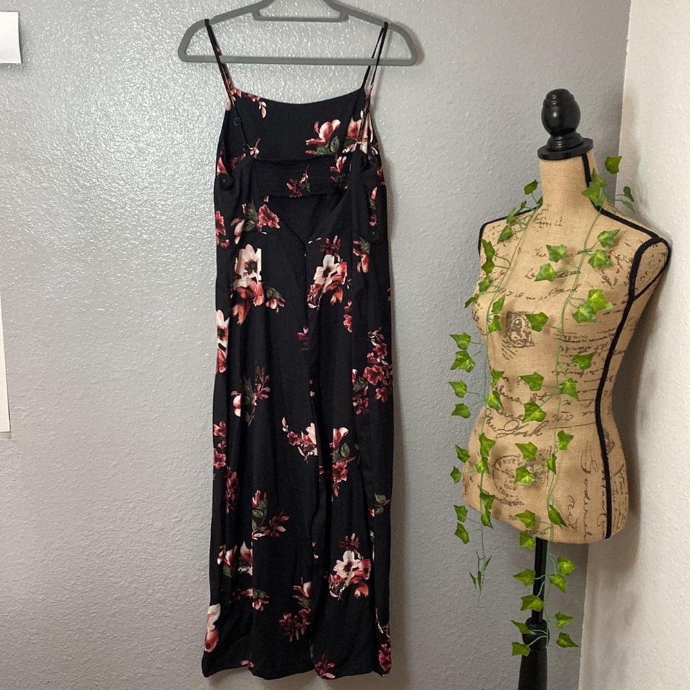 Floral Jumpsuit - Picture 4 of 9